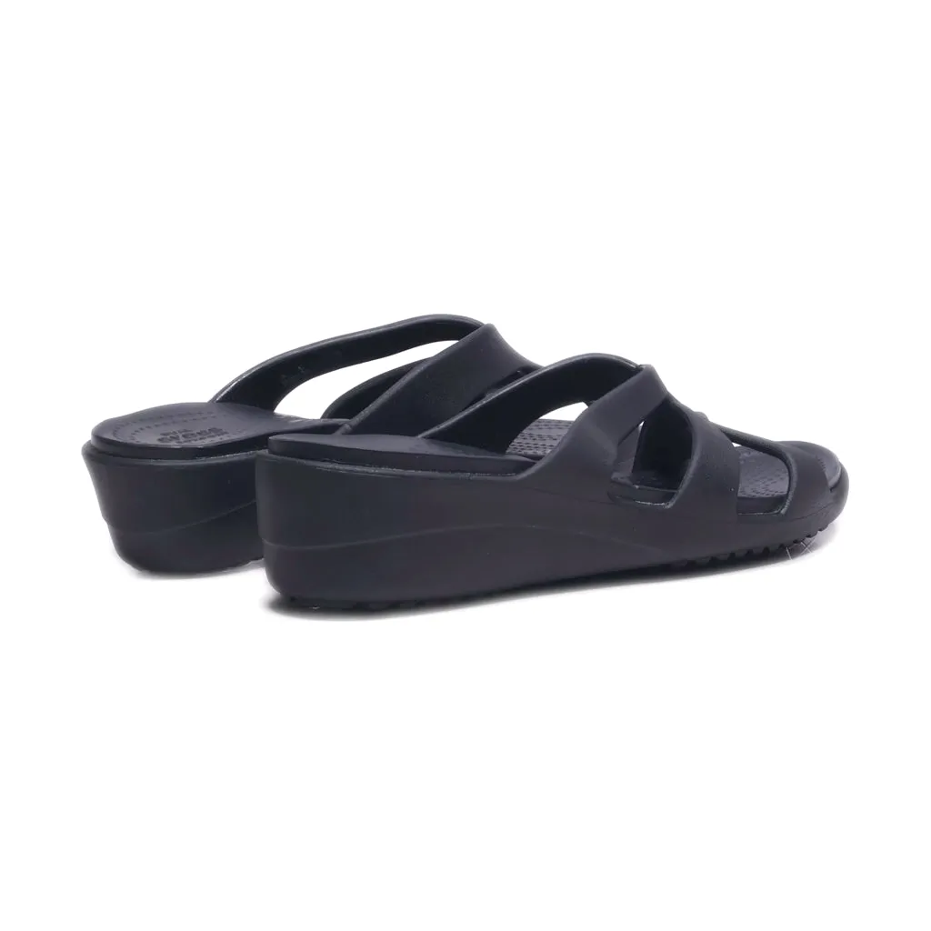 Crocs Sanrah Strappy Wedge Sandals Rubber Black Colour For Women