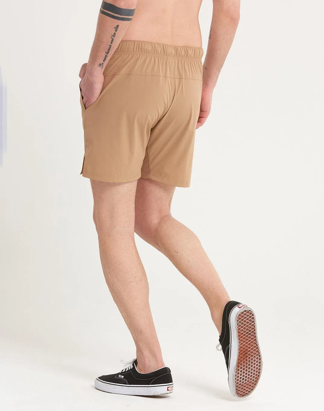 Daybreak Shorts 7" in Oat Latte