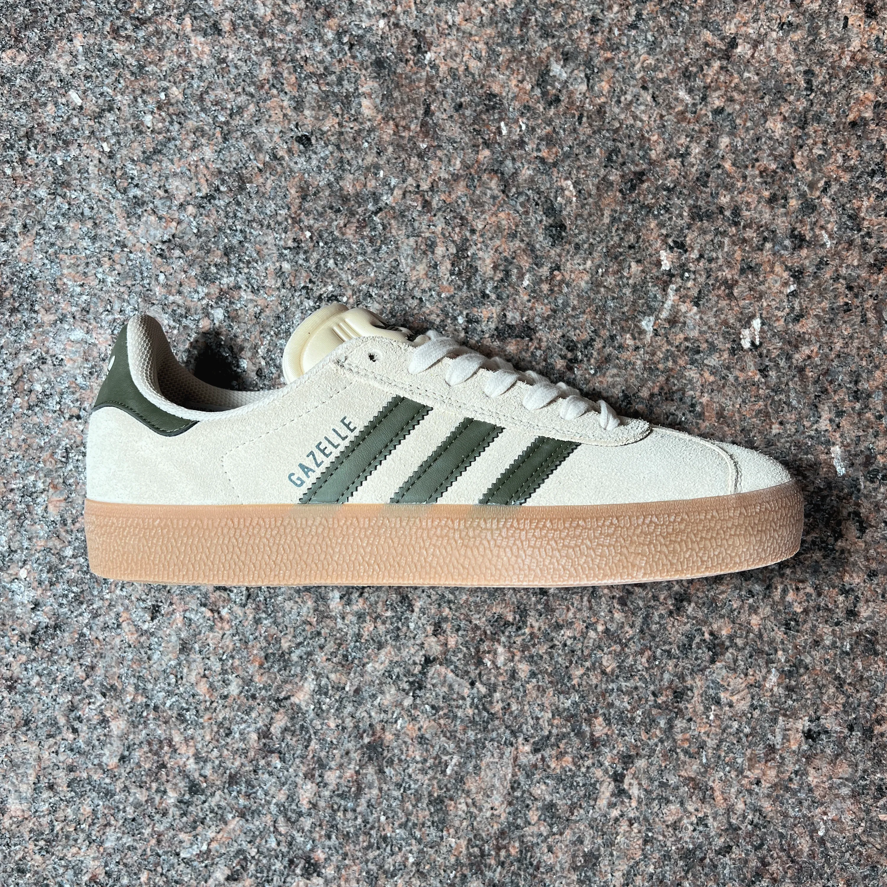 GAZELLE ADV - ECRU TINT/FOCUS OLIVE/GUM