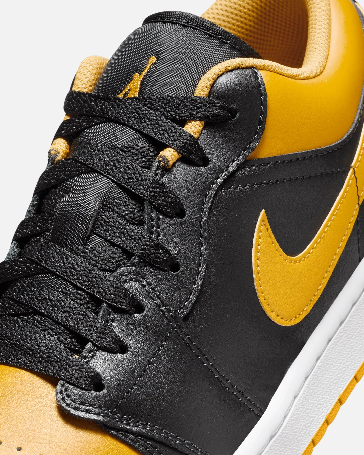 Jordan Air Jordan 1 Low Black/Yellow