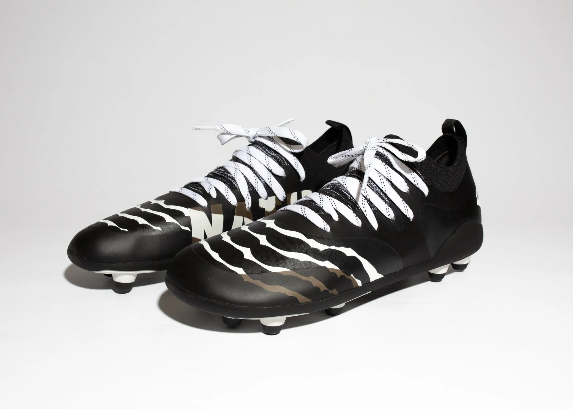 Natur Athletics - Adult Iron Lion Field Cleats